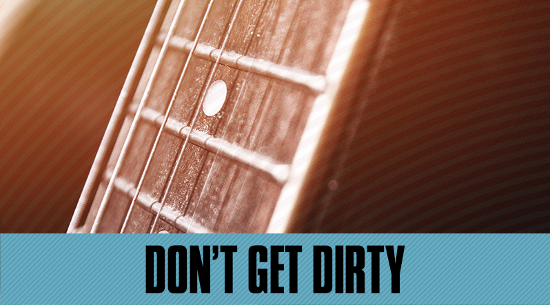 how to clean guitar strings