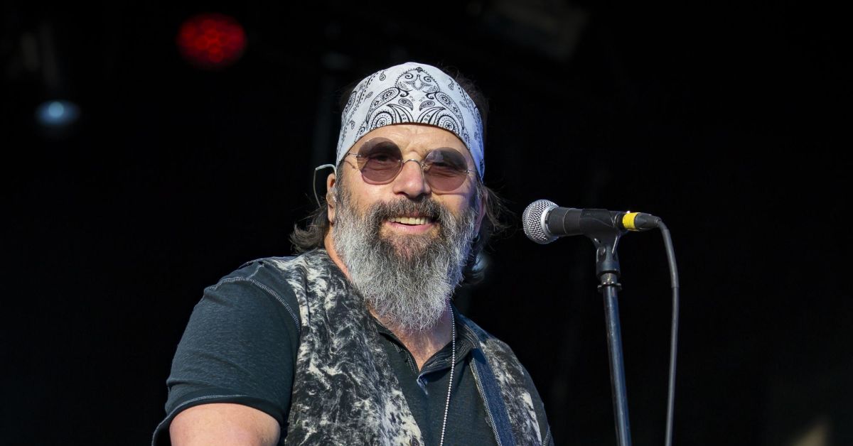 Steve Earle Guitar Lessons and Guitar Tabs