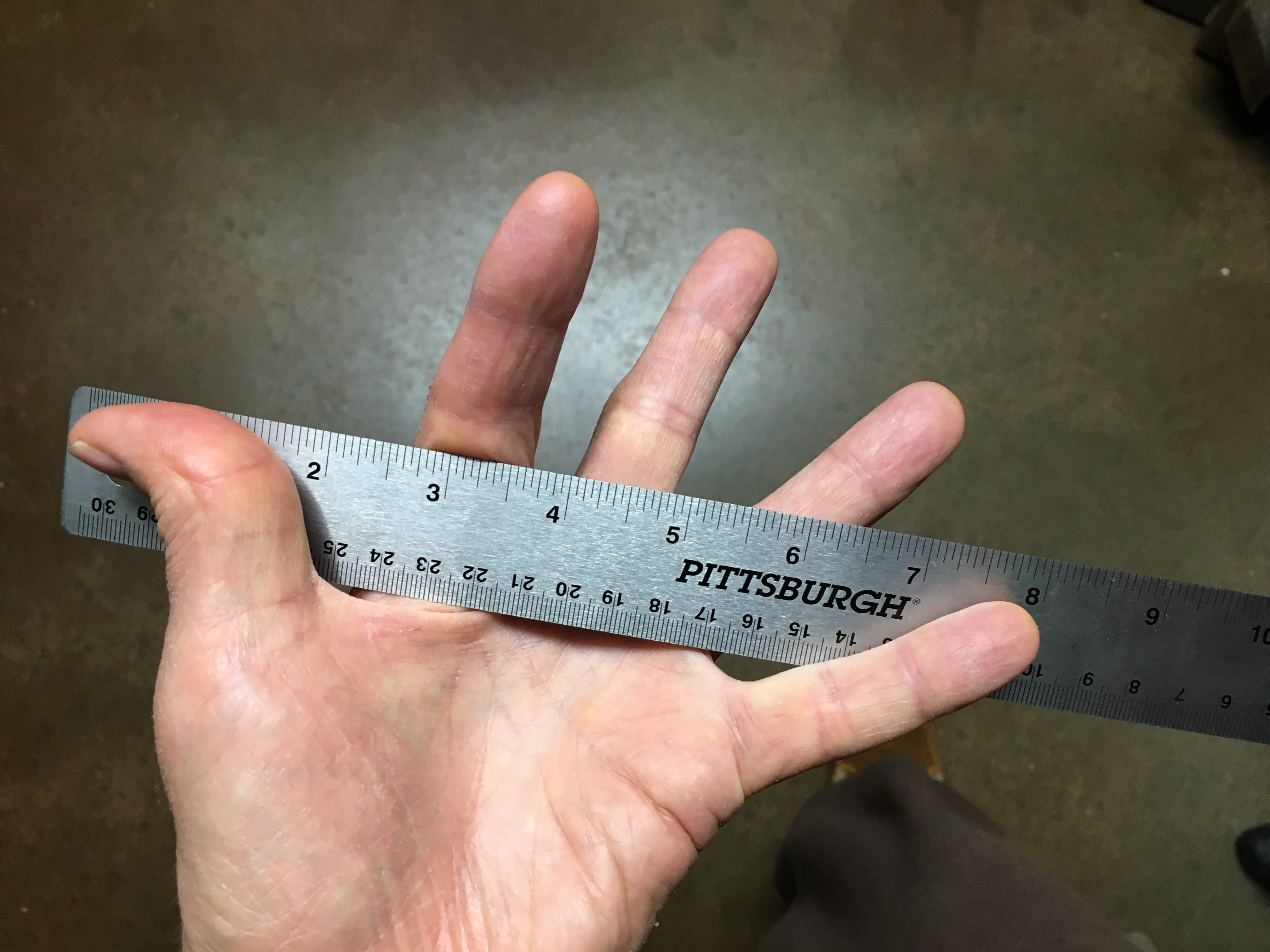 guitar fretting hand